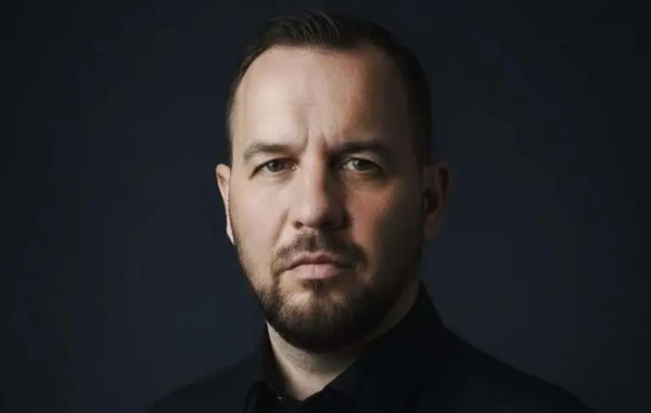 Культурні новини: Помер артист, який зіграв у стрічці “Герой мого часу”, Євген Бушмакін, у віці 45 років.
