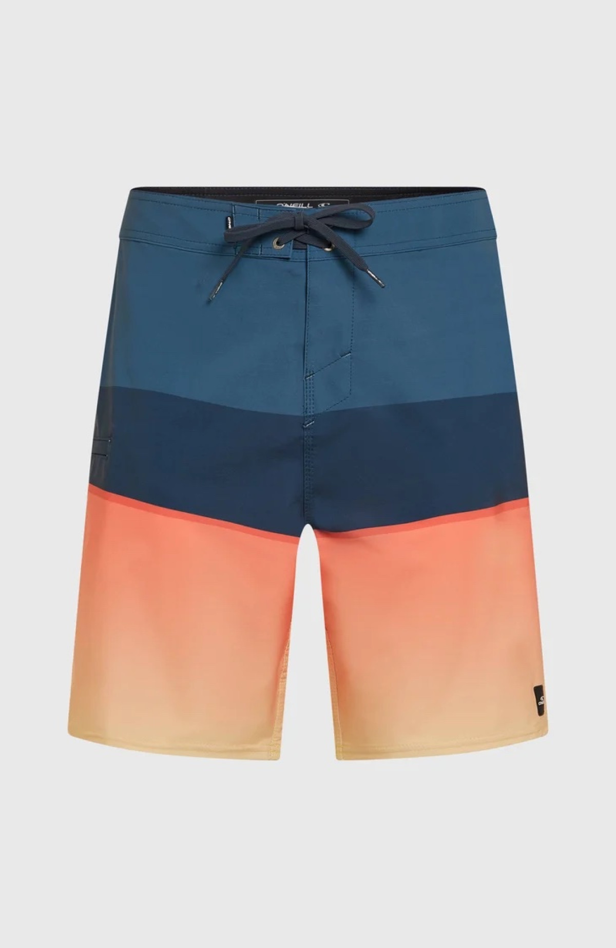 Ці шорти прийдуть на зміну джинсовим: серферські board shorts – новий фаворит літа 202615