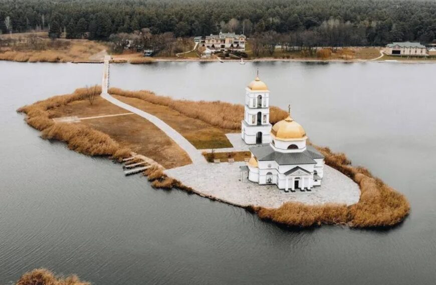 10 несподіваних архітектурних скарбів України, вартих уваги хоча б раз