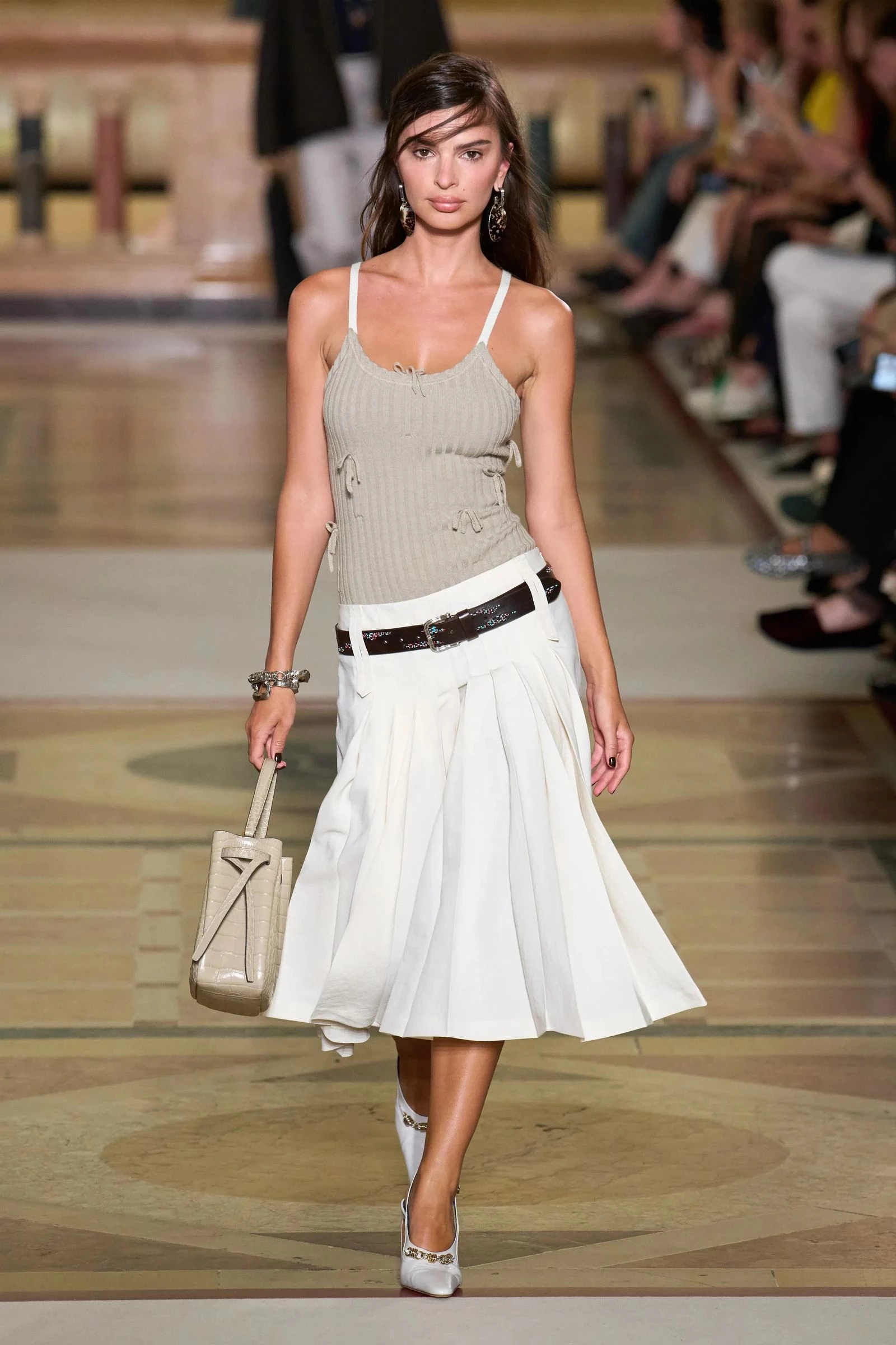 Tory Burch весна-літо 2026. Vogue Runway 1