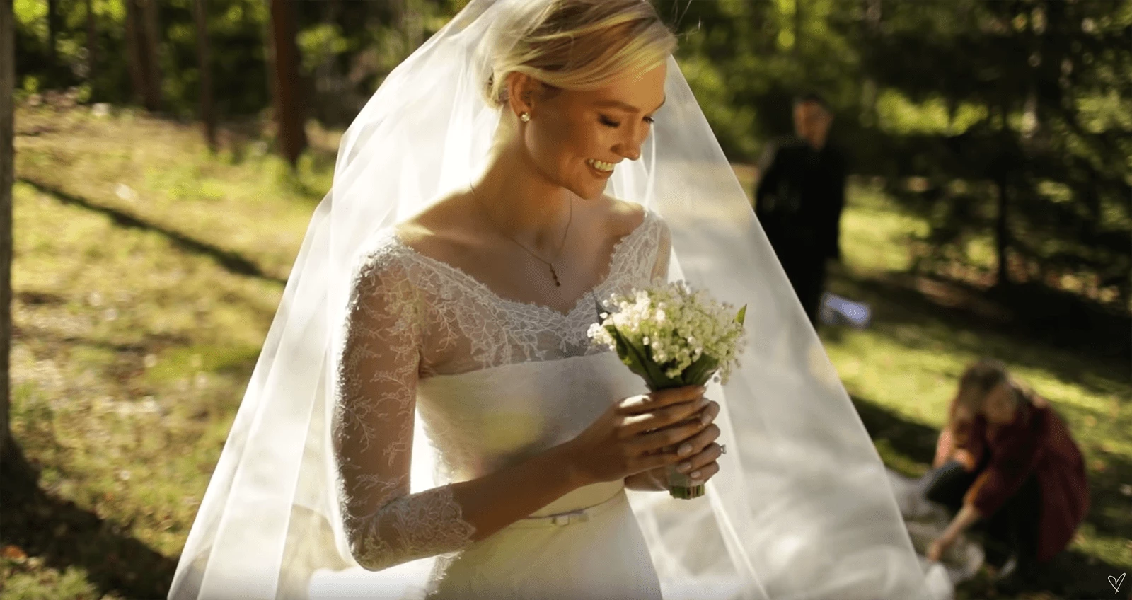 9 знакових вінчальних нарядів від Dior, що стали історією8