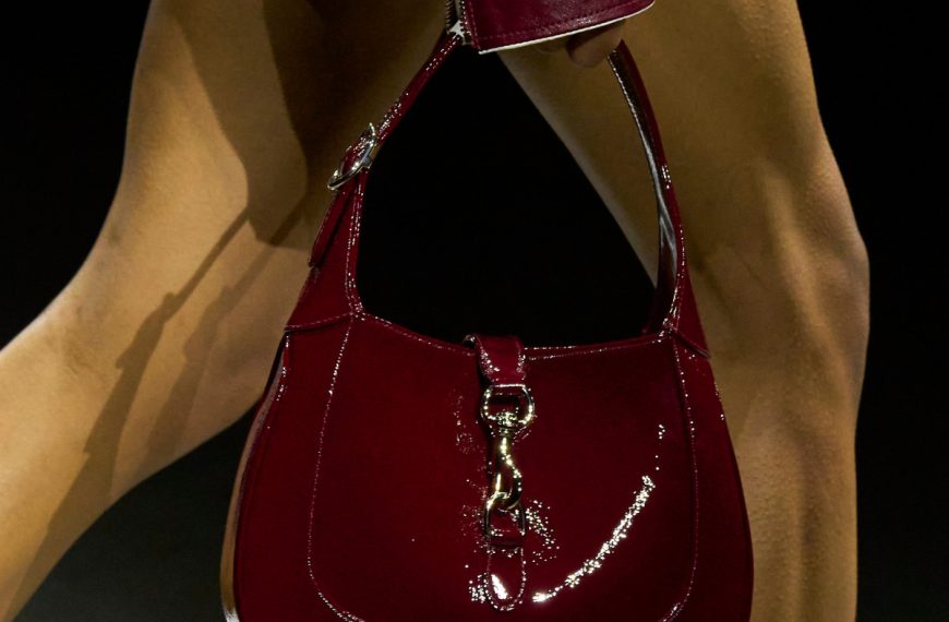 Історія легендарної сумки Gucci Jackie 1961, названої на честь Жаклін Кеннеді