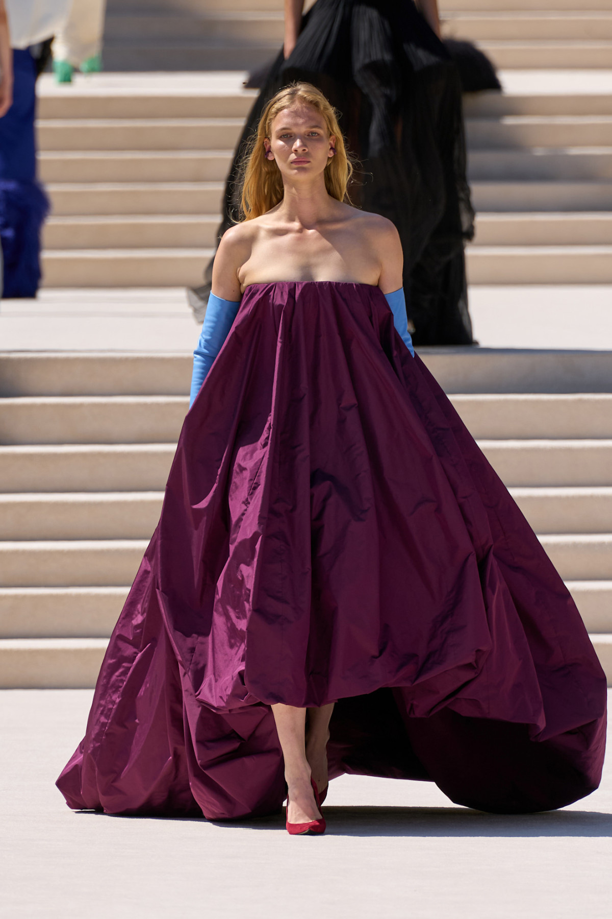 Новий етап Balenciaga: П'єрпаоло Піччолі створив кутюр, схожий на мрію42