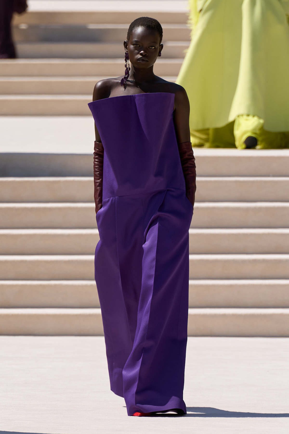 Новий етап Balenciaga: П'єрпаоло Піччолі створив кутюр, схожий на мрію22