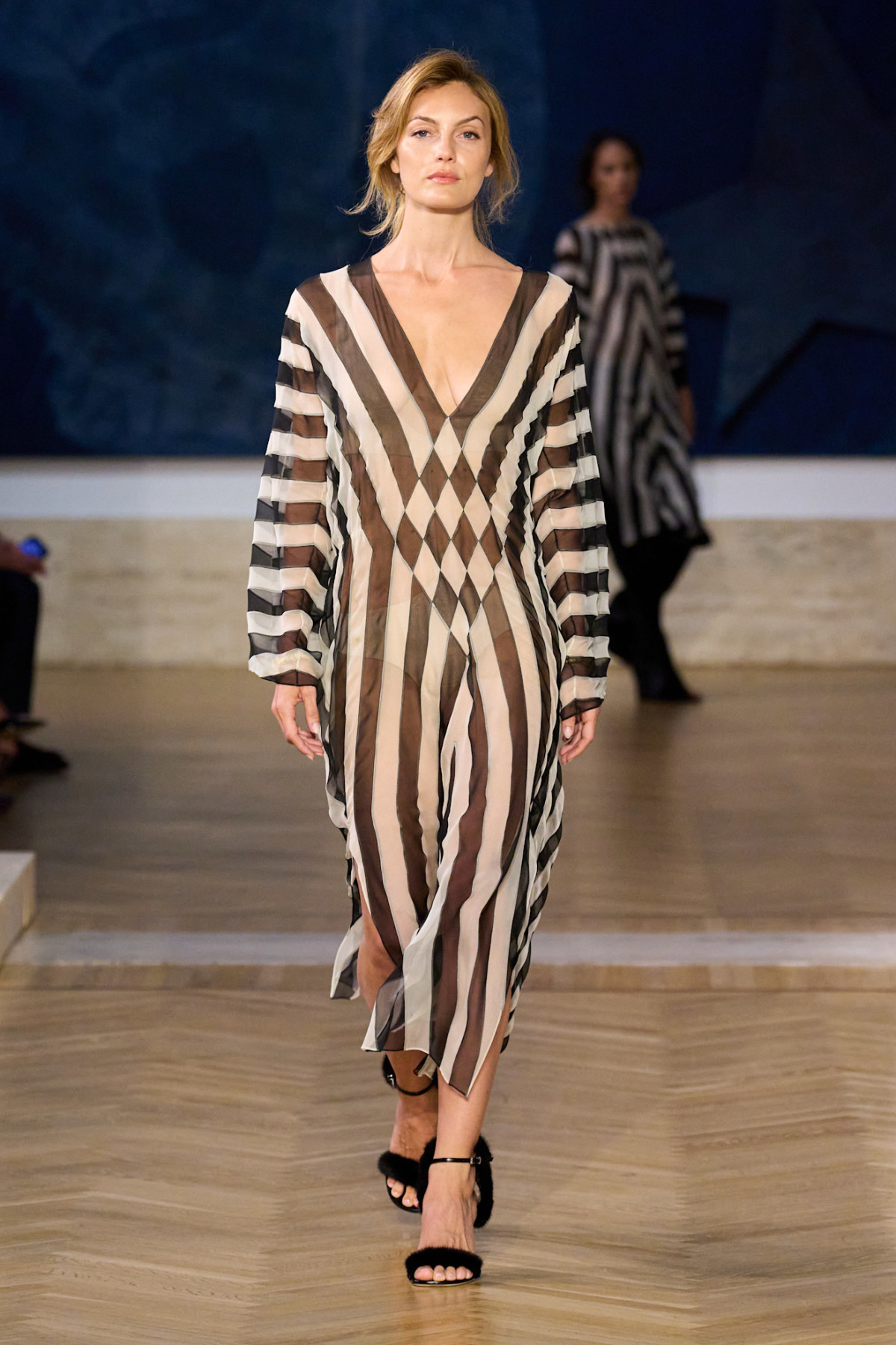 Fendi's Quiet Couture by Maria Grazia Chiuri: She Does What She Does Best4