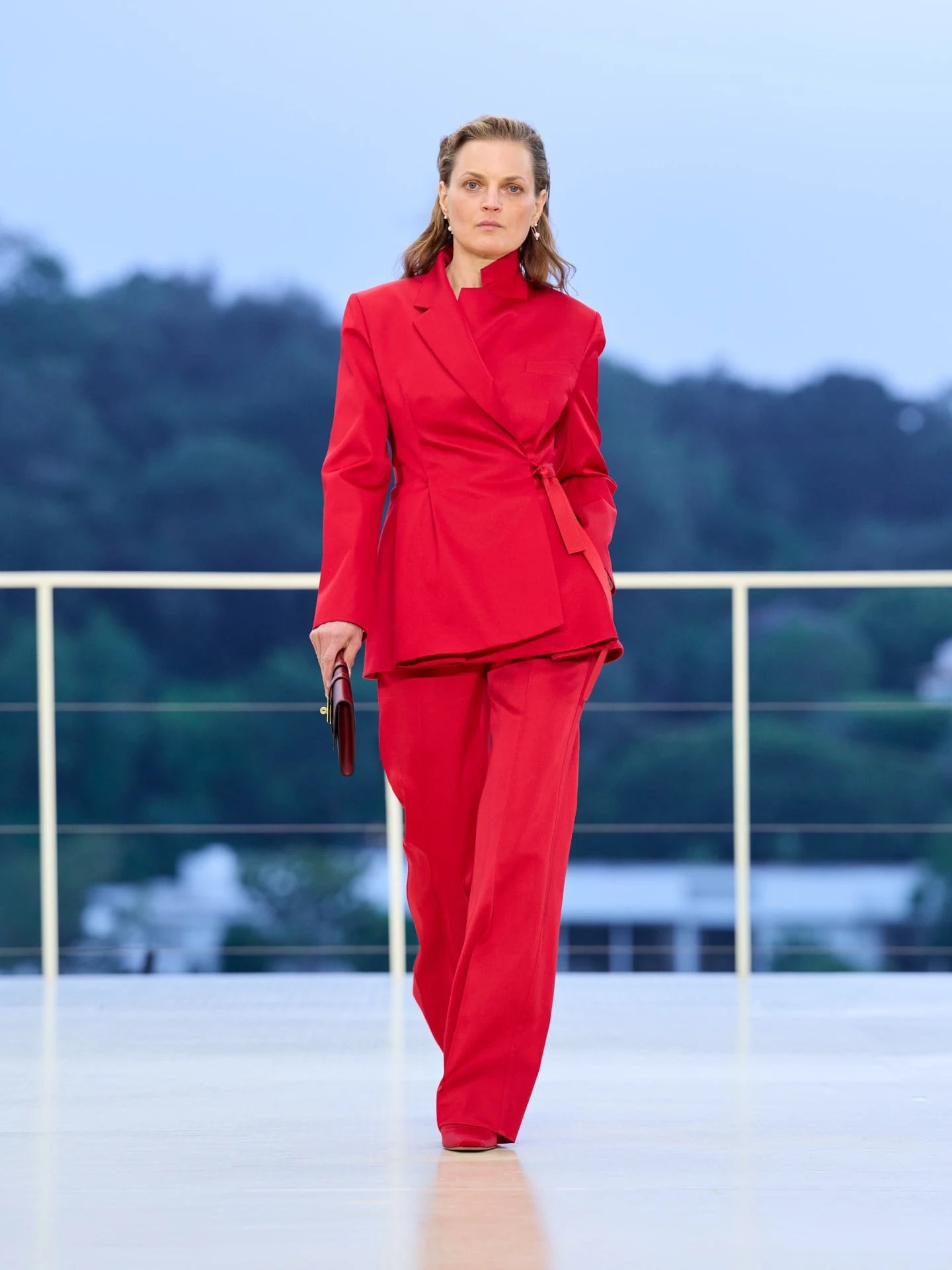 Hermès4