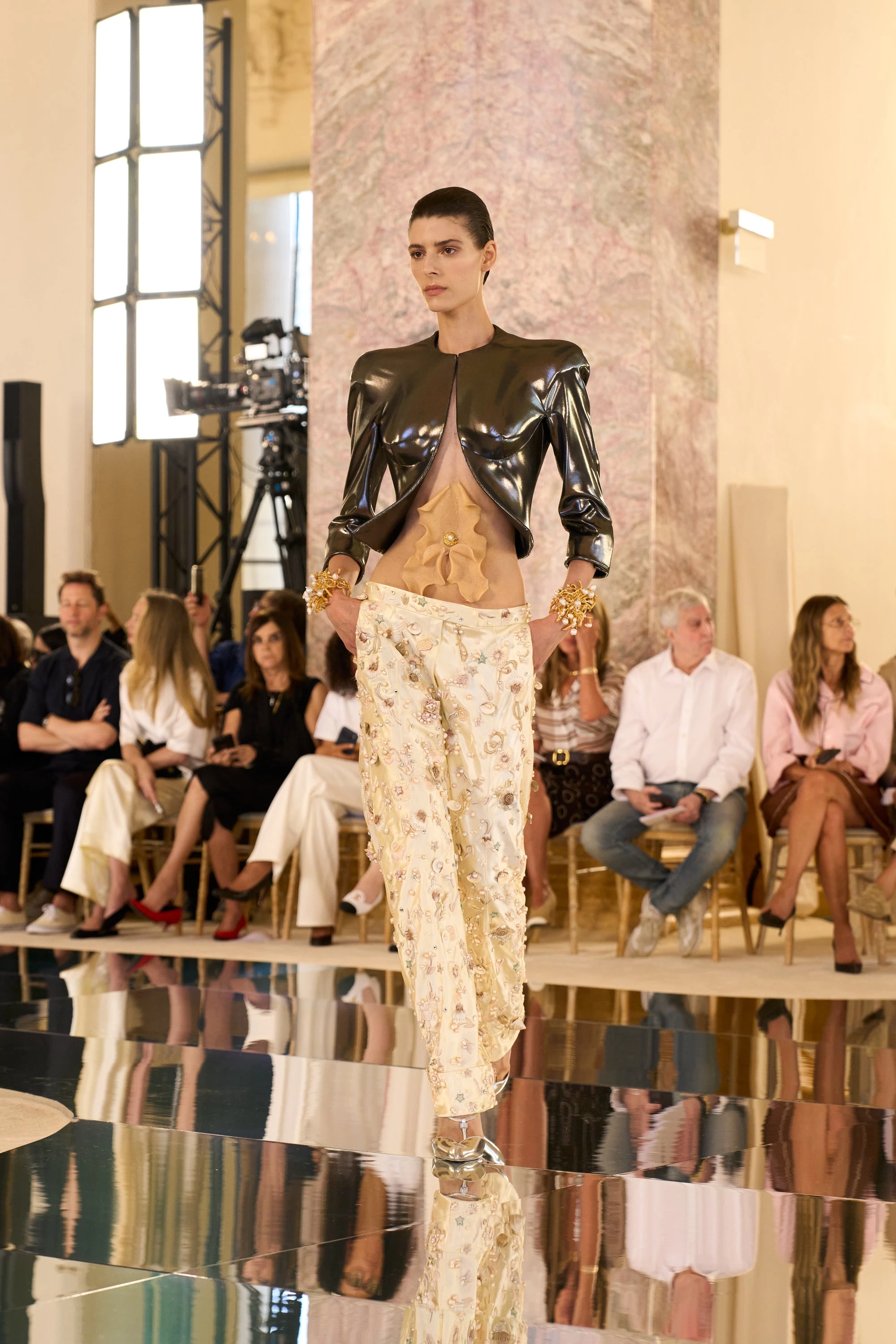 Schiaparelli's Latest Collection Blurs the Lines Between Fashion and Art1