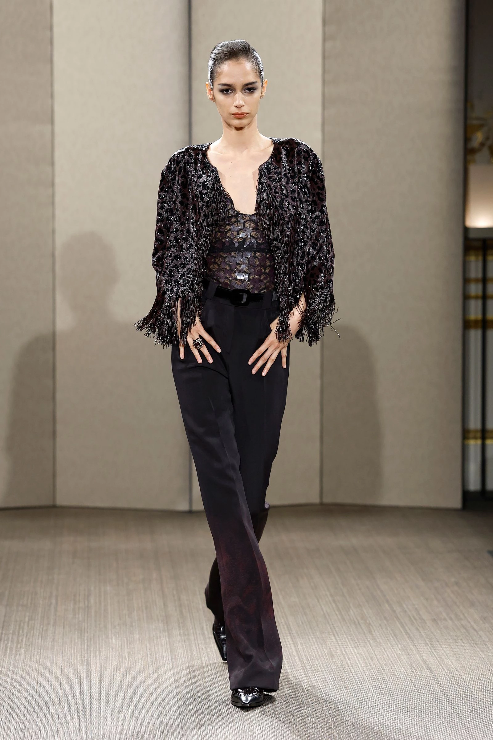Нова колекція Armani Privé зачаровує стриманою елегантністю відразу.1