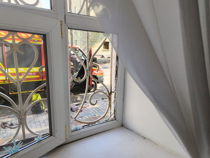 У Житомирі відновлюють обласну бібліотеку для дітей та юнацтва після удару рф4
