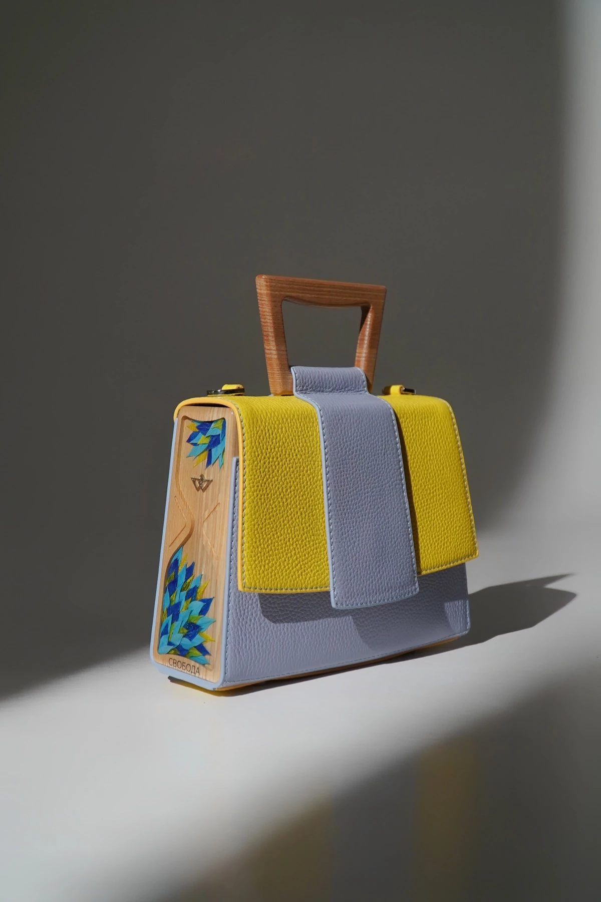 Made in Ukraine: жовто-синій в колекціях українських брендів10
