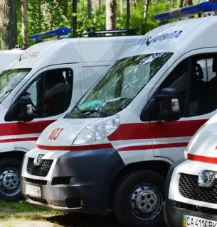 Любов до власної шкіри: що варто знати у День без косметики4