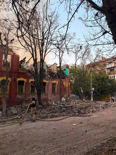 Авіабомба зруйнувала історичний «Друкарський двір» у Слов’янську