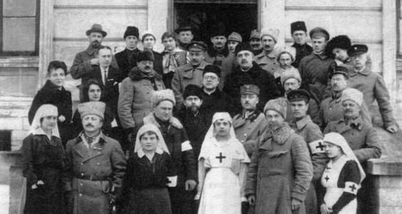"Не могли большаки встояти перед розмахом галицьких стягів"8