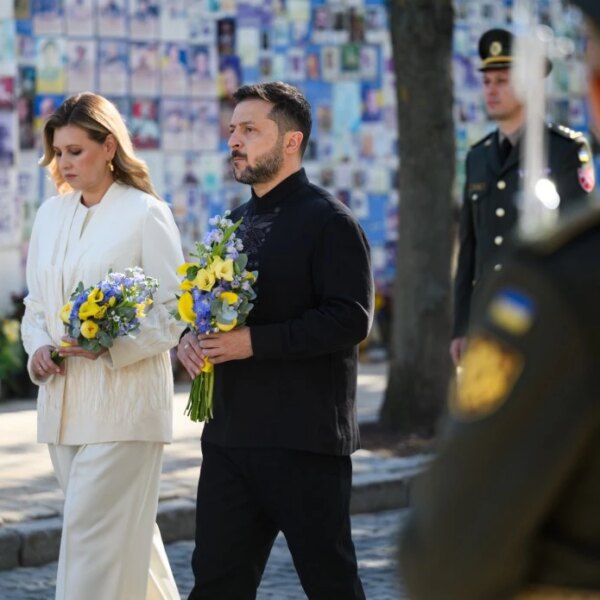 Олена Зеленська підкреслила незалежність образом від LITKOVSKA