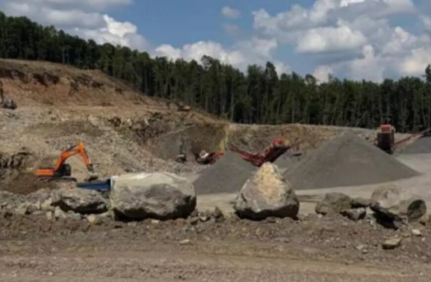 Депутата Закарпатської облради та трьох спільників узяли під варту за незаконний видобуток андезиту