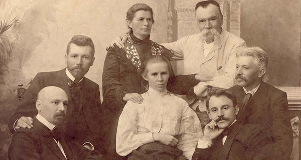 Вони лікували Лесю9