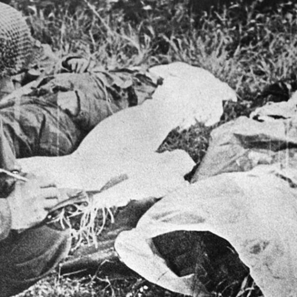 Бруд війни”: 5 причин прочитати книгу Мері Луїзи Робертс про Другу світову
