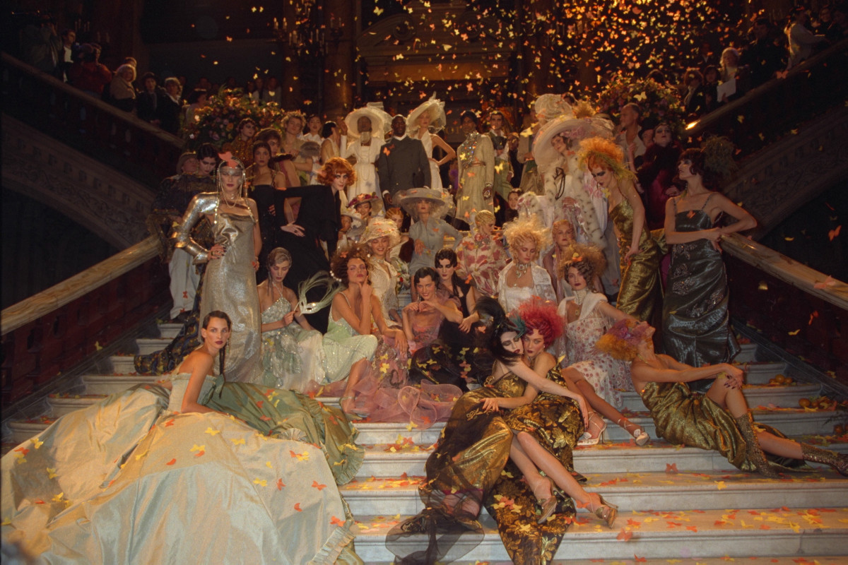 Met Gala 2027: Музей моди віддасть данину шани Джону Гальяно грандіозною виставкою2
