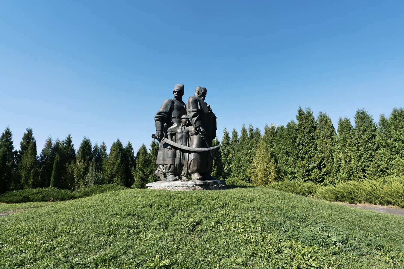 Храм, зведений на кістках2