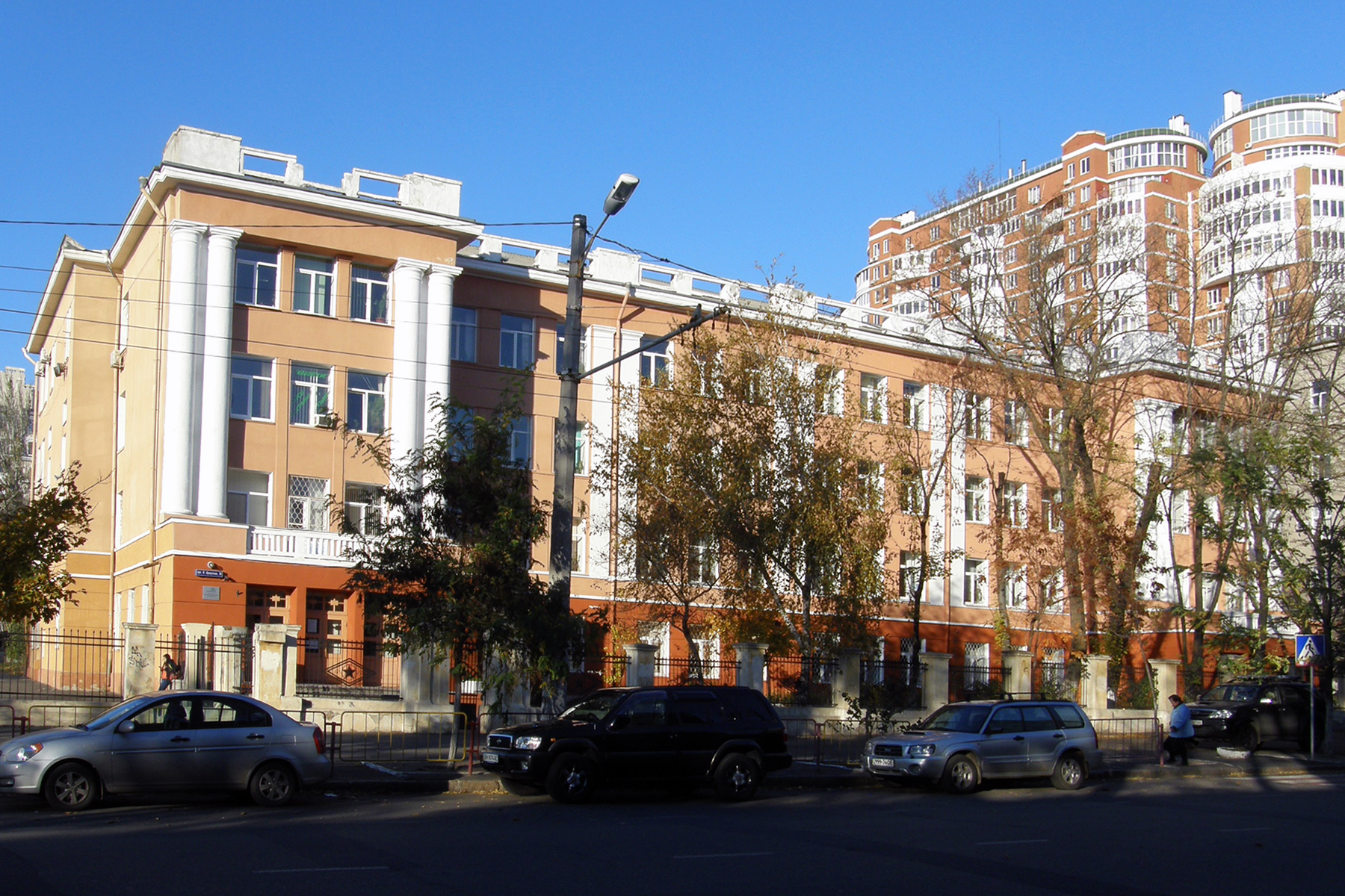 В Одесі обговорюють відмову ліцею №90 від імені Пушкіна0