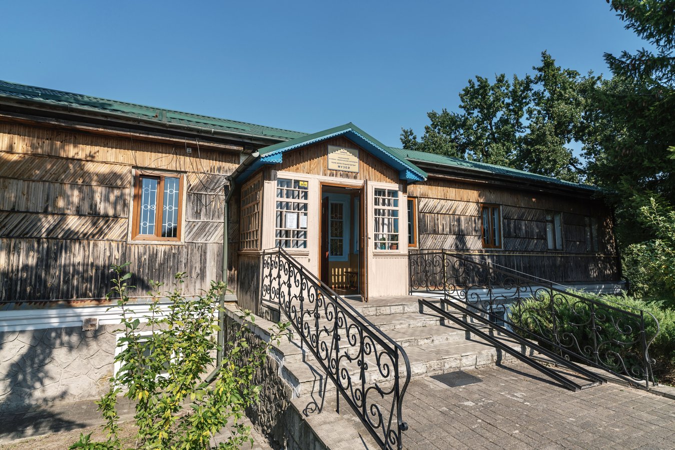 Храм, зведений на кістках5