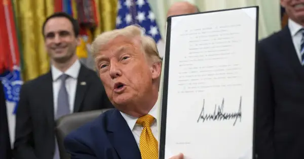 $100 тисяч за кілька секунд: Трамп розбагатів на постах у соцмережах