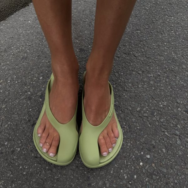 Havaianas тепер продає свої знамениті шльопанці з підборами.