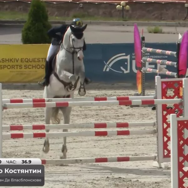 Кінноспортивний чемпіонат України: хто подолав перешкоди найвправніше