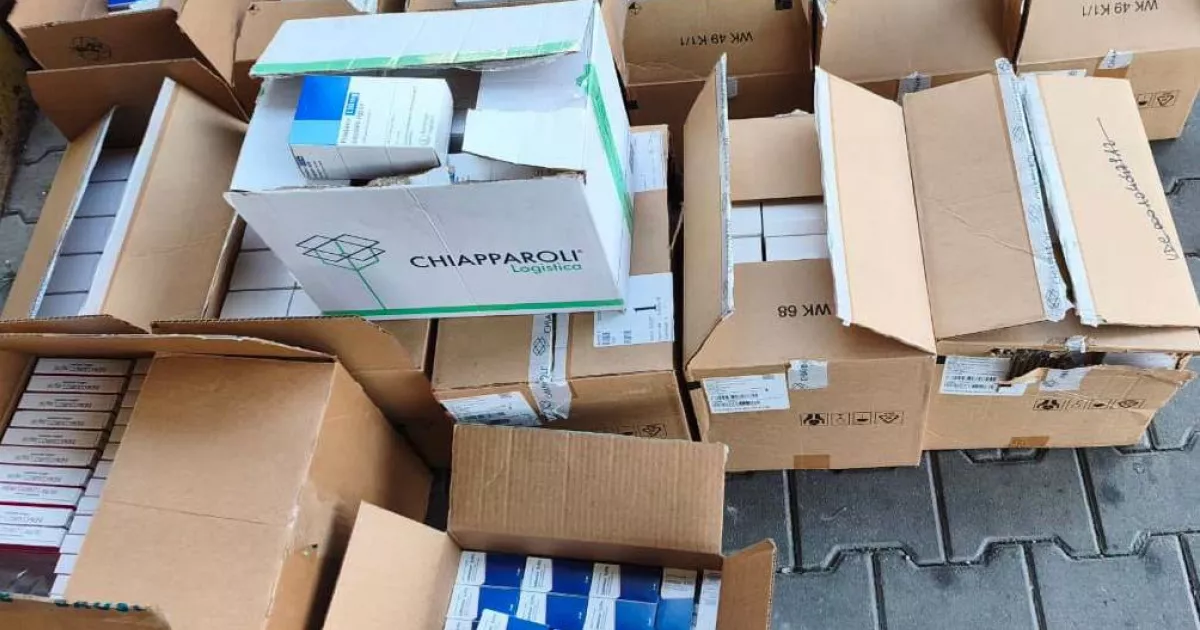 Ліки на 700 тисяч гривень: у вантажівці з гуманітаркою виявили незадекларовані препарати0