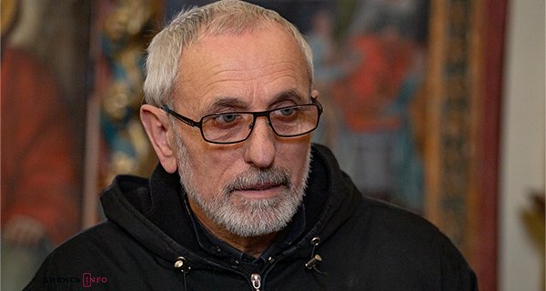 Церковний і національний лідер6