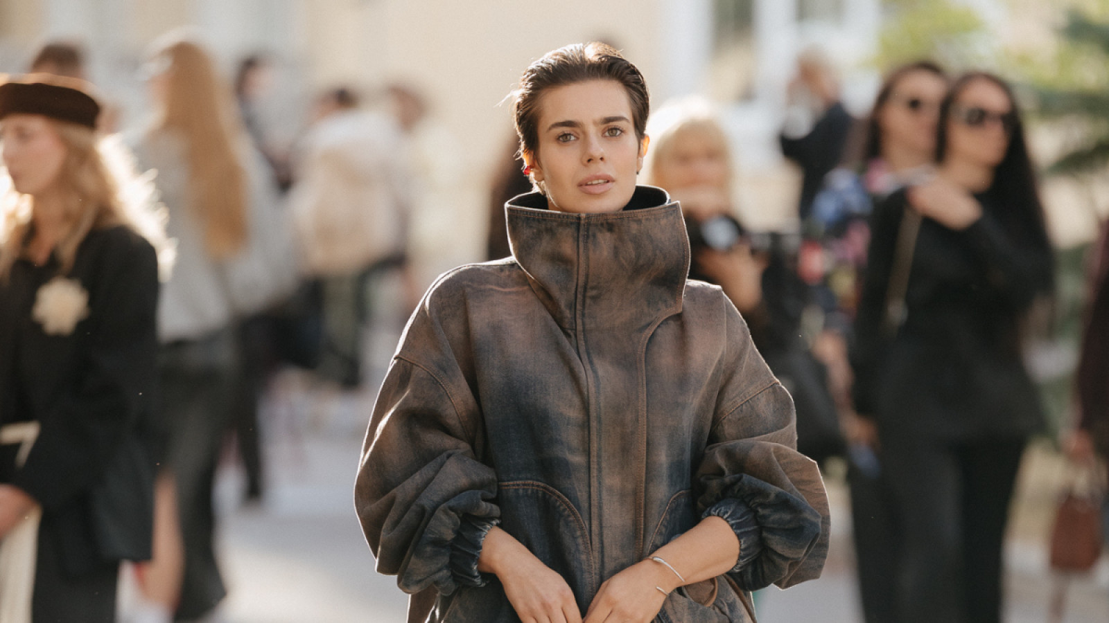 Найстильніші образи гостей п’ятого дня Ukrainian Fashion Week сезону весна-літо — 20270