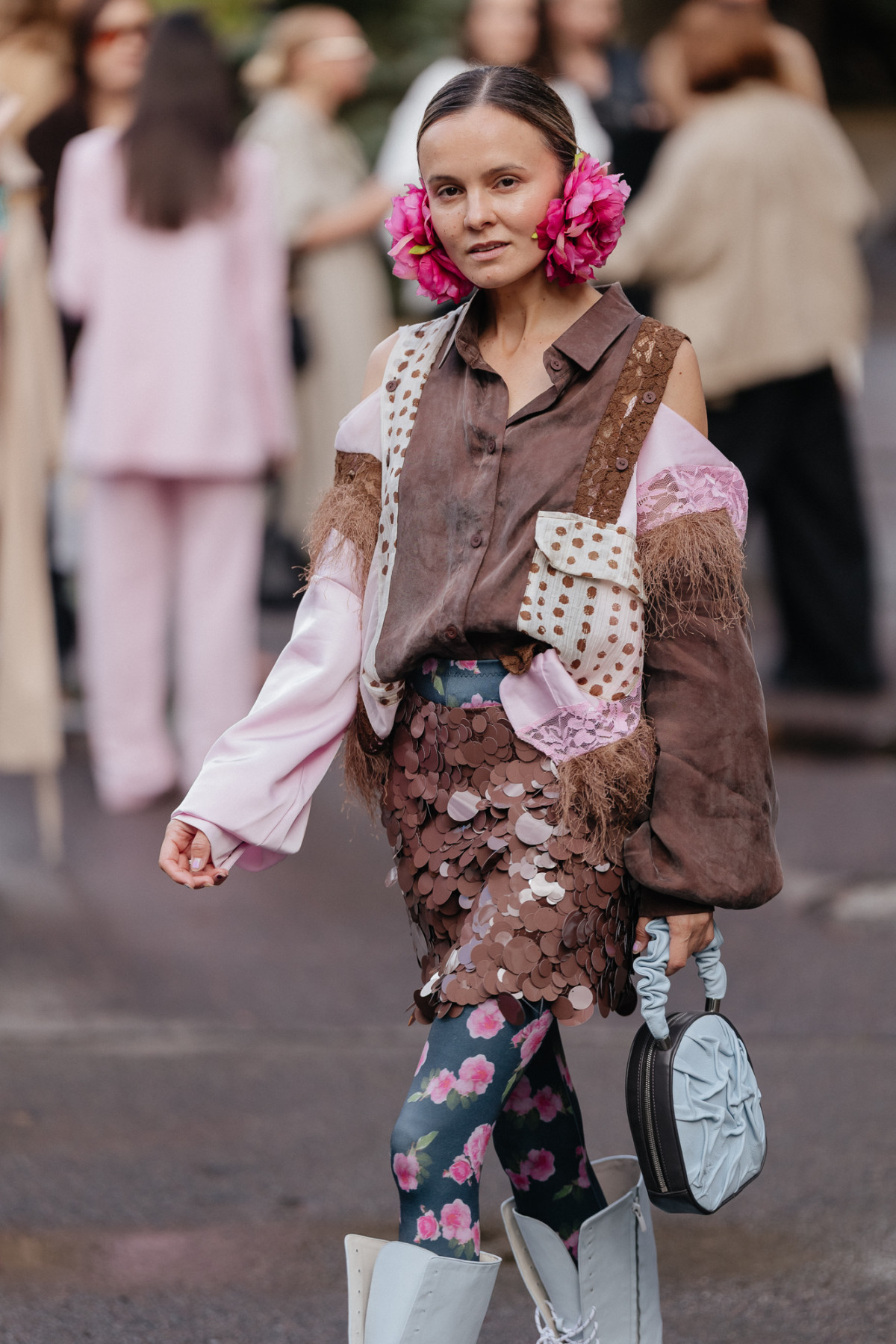 Найстильніші образи гостей п’ятого дня Ukrainian Fashion Week сезону весна-літо — 20278
