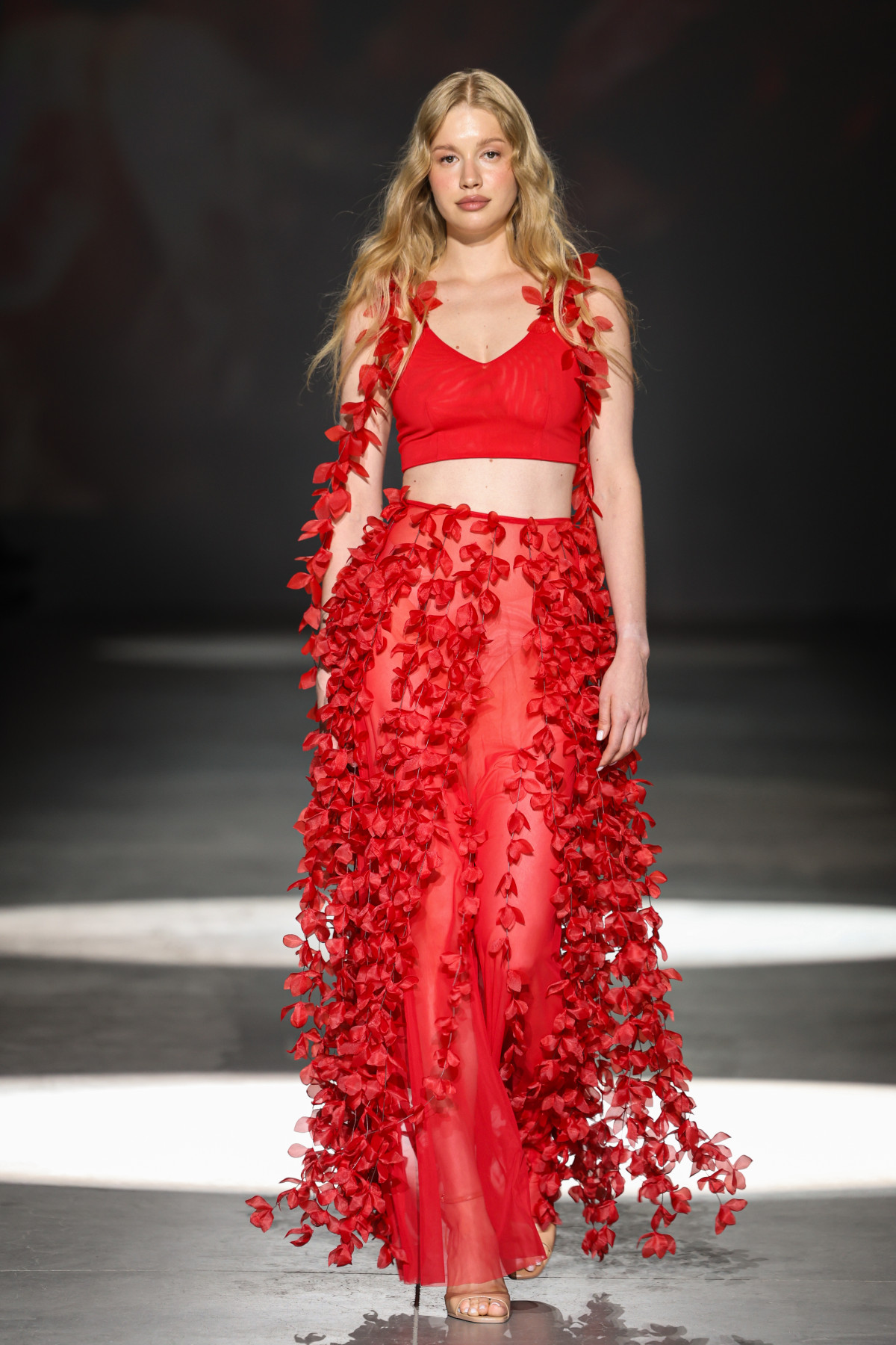 Гра форм і міська естетика: як пройшов показ Linni Caro на Ukrainian Fashion Week11