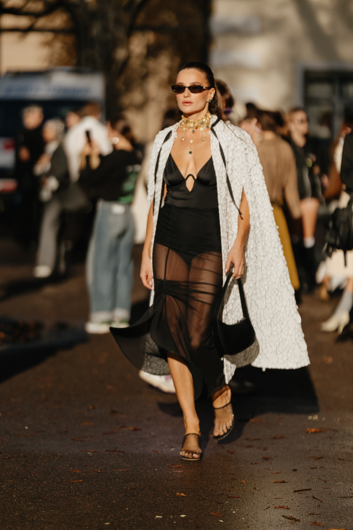 Найстильніші образи гостей п’ятого дня Ukrainian Fashion Week сезону весна-літо — 202727