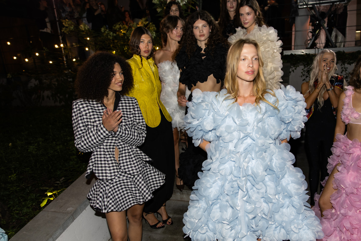 Магічний сад PASKAL: як пройшов найромантичніший показ Ukrainian Fashion Week12