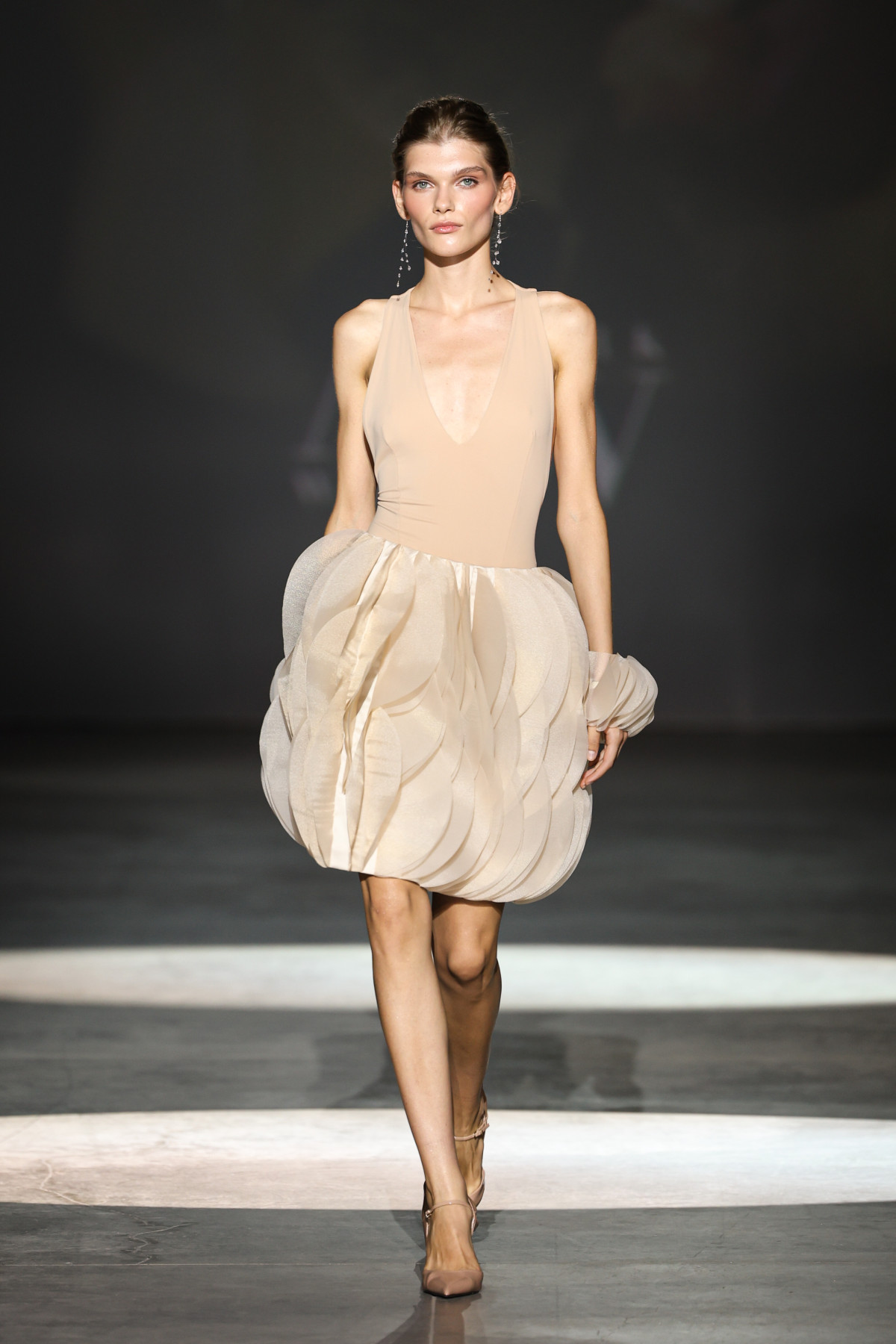 Гра форм і міська естетика: як пройшов показ Linni Caro на Ukrainian Fashion Week8