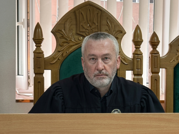 НАЗК вивчає розкішне життя голови Госпсуду Києва Вадима Босого