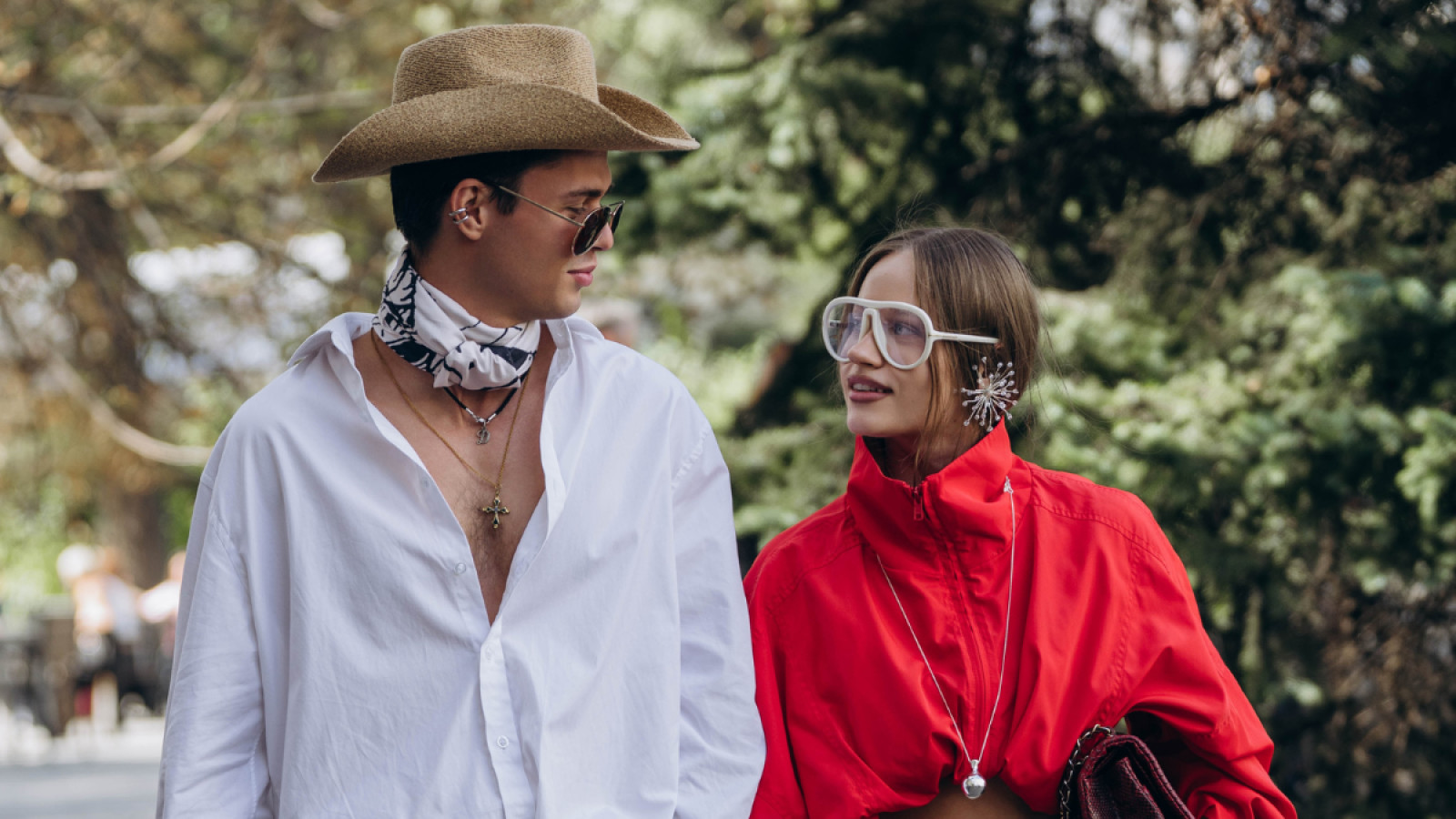 Найстильніші образи гостей третього й четвертого днів Ukrainian Fashion Week сезону весна-літо — 20270