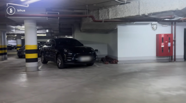 Porsche Macan, яким користується Юлія Кім