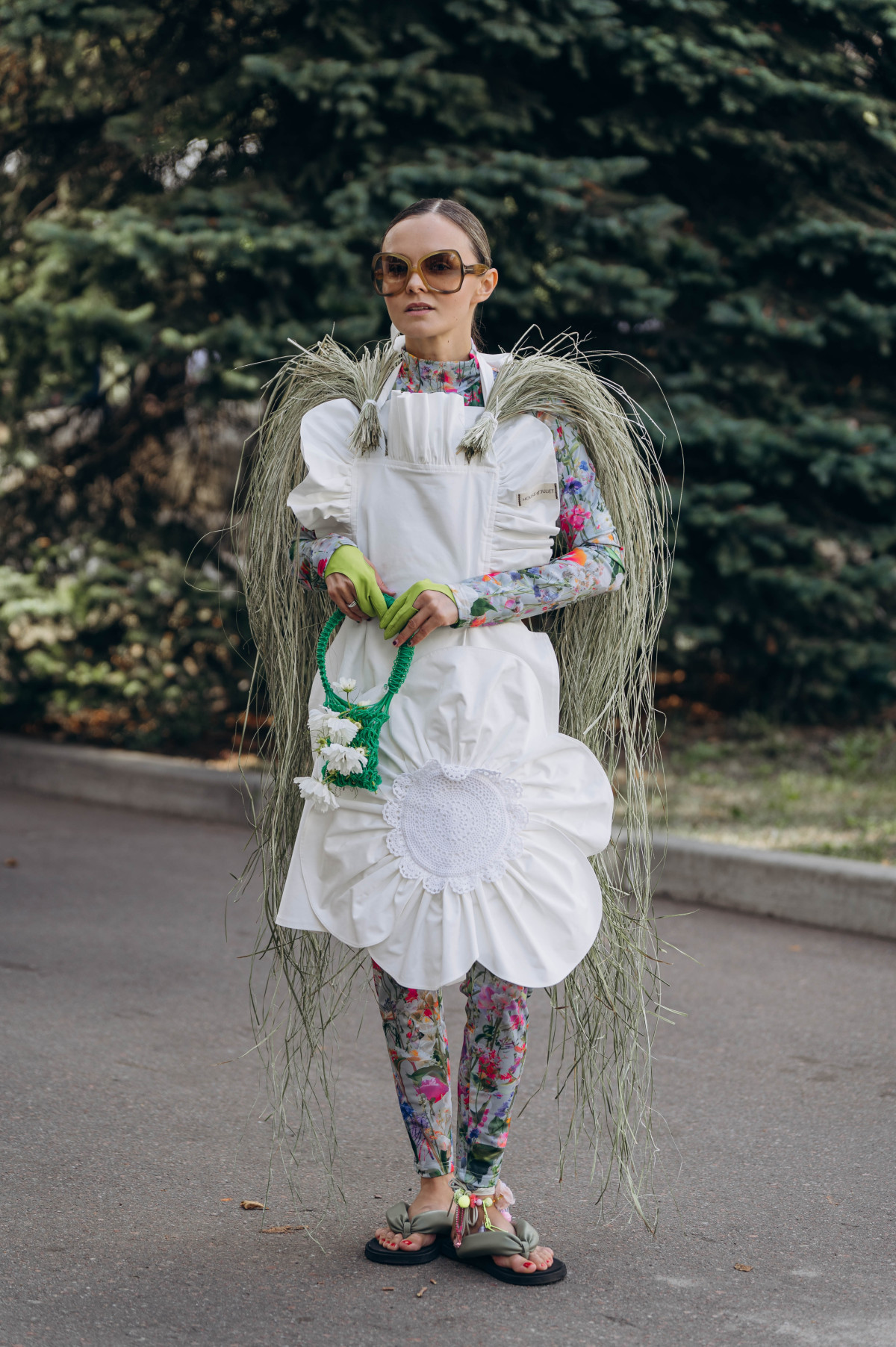 Найстильніші образи гостей третього й четвертого днів Ukrainian Fashion Week сезону весна-літо — 202713