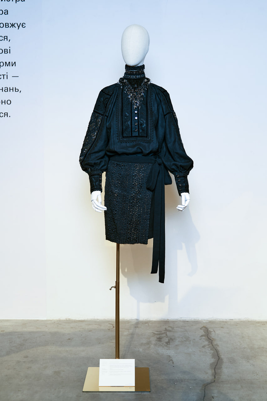 Як UFW переосмислив українське ремесло в моді та культурі у виставці Behind the Craft17