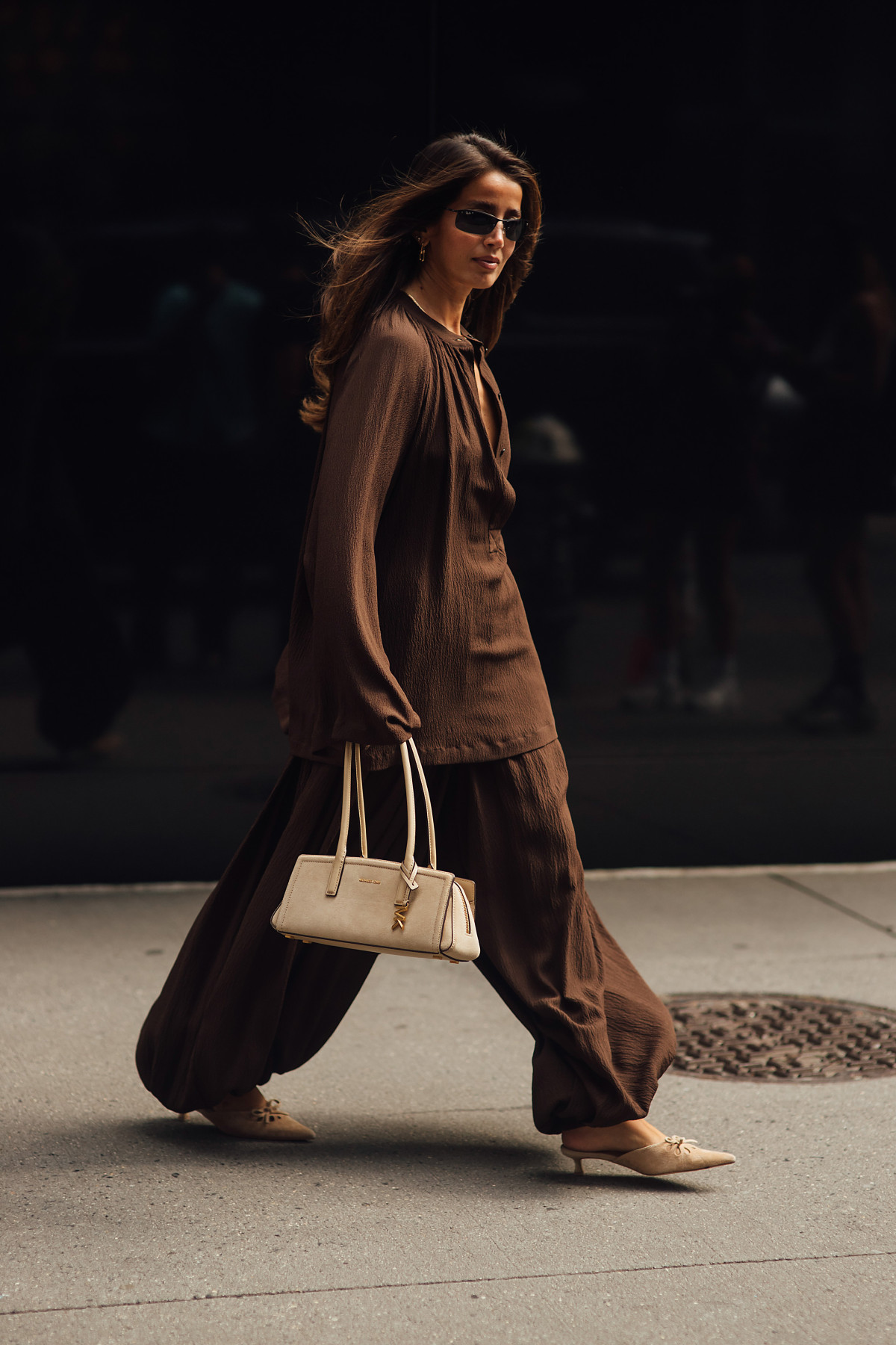 Осінь у Нью-Йорку: ці 20 образів від американських streetstyle-зірок ми копіюватимемо в наступні місяці18