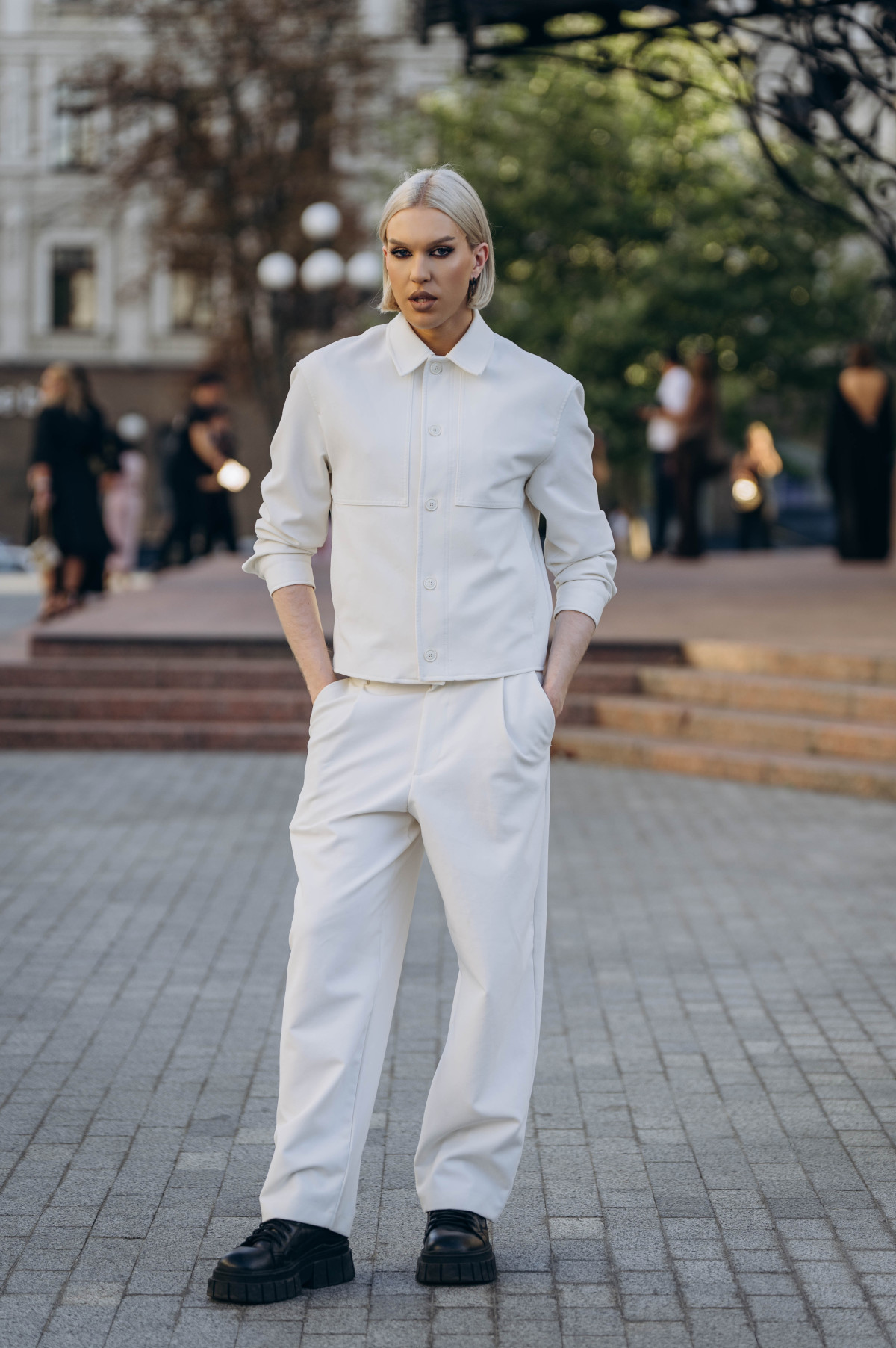 Найстильніші гості першого дня Ukrainian fashion week сезону весна-літо — 202729
