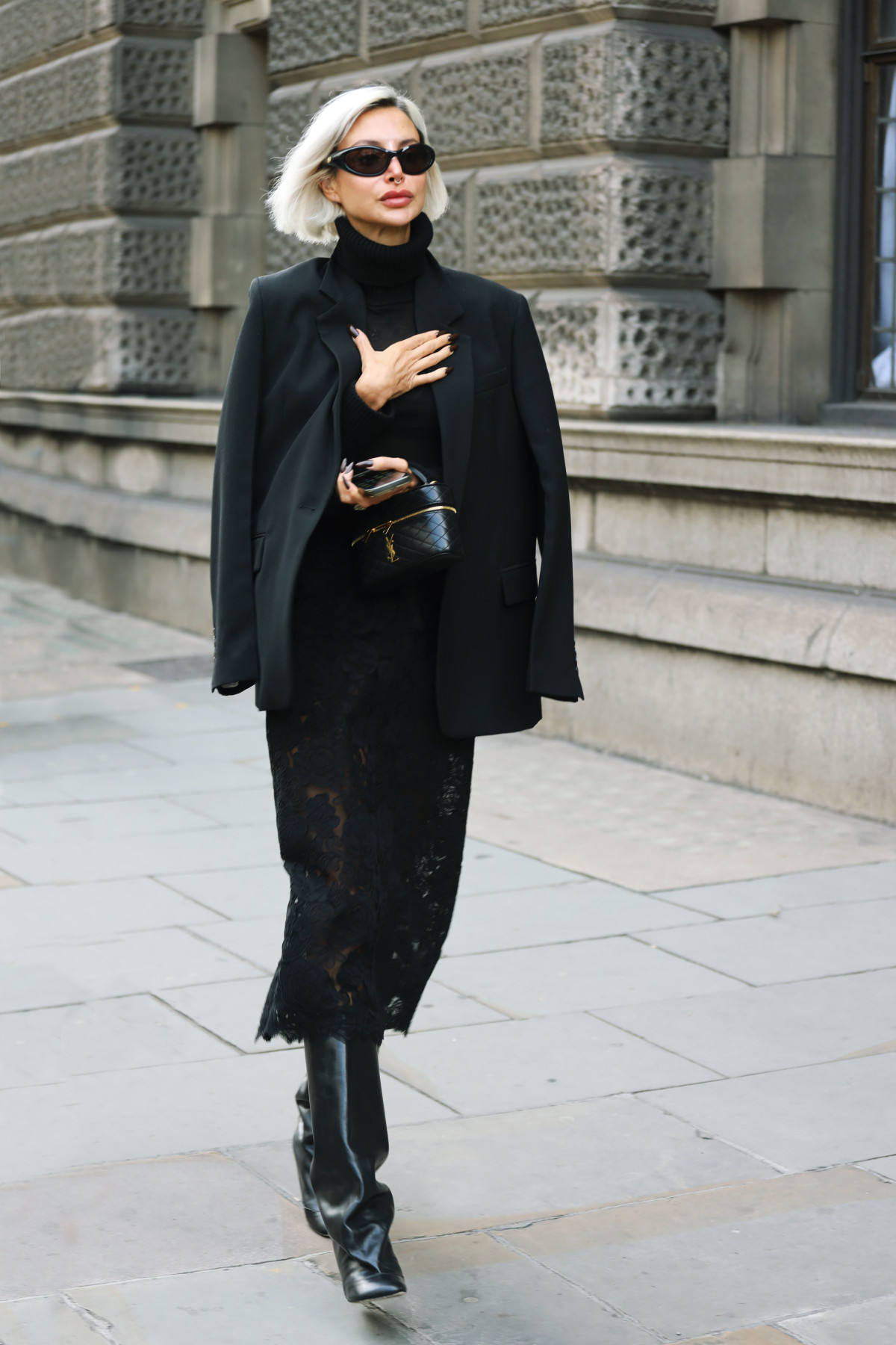 Streetstyle Тижня моди в Лондоні 2026: 8 головних трендів25