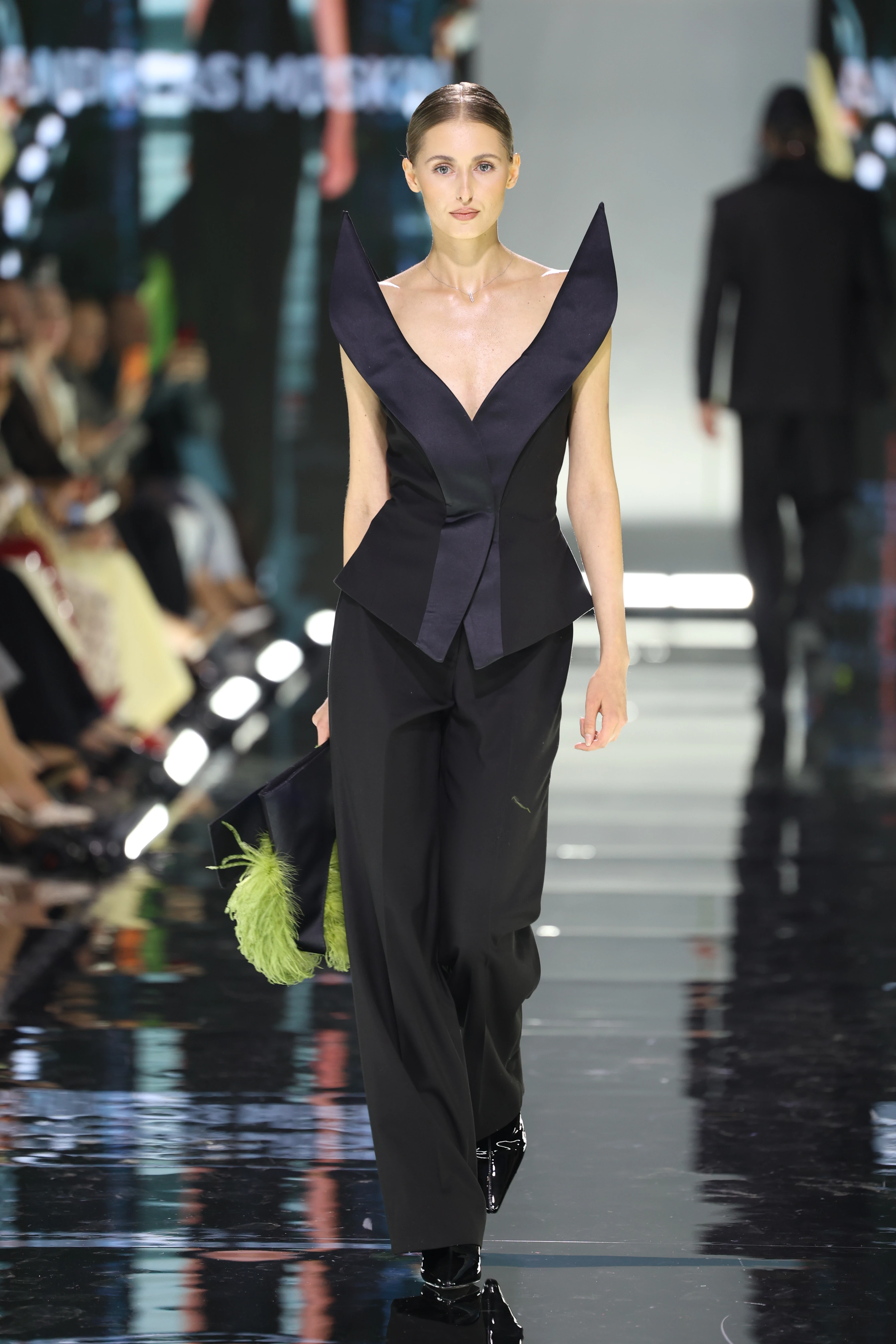 Ukrainian Fashion Week весна-літо 2027: про що говорили українські дизайнери цього сезону21