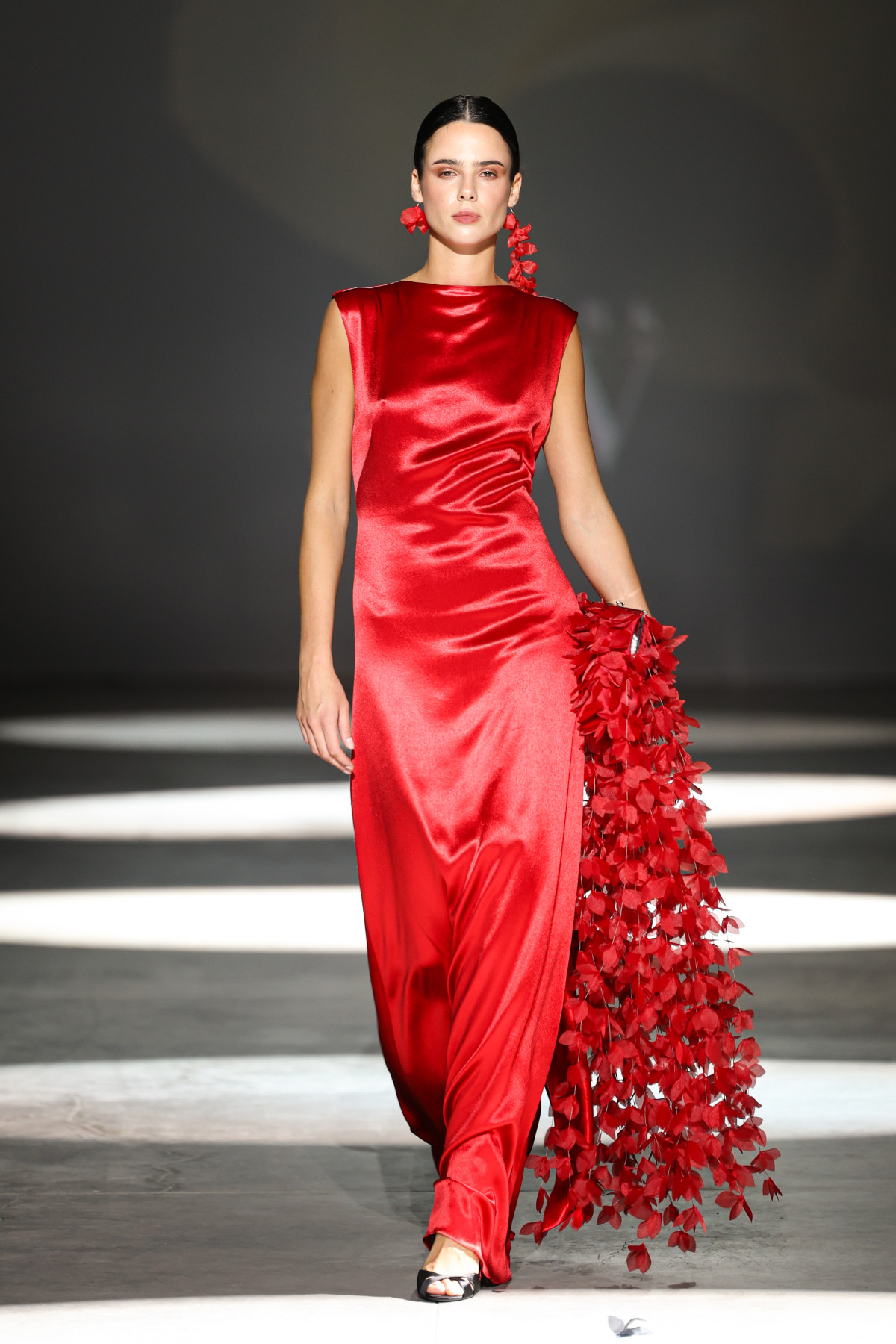 Гра форм і міська естетика: як пройшов показ Linni Caro на Ukrainian Fashion Week4