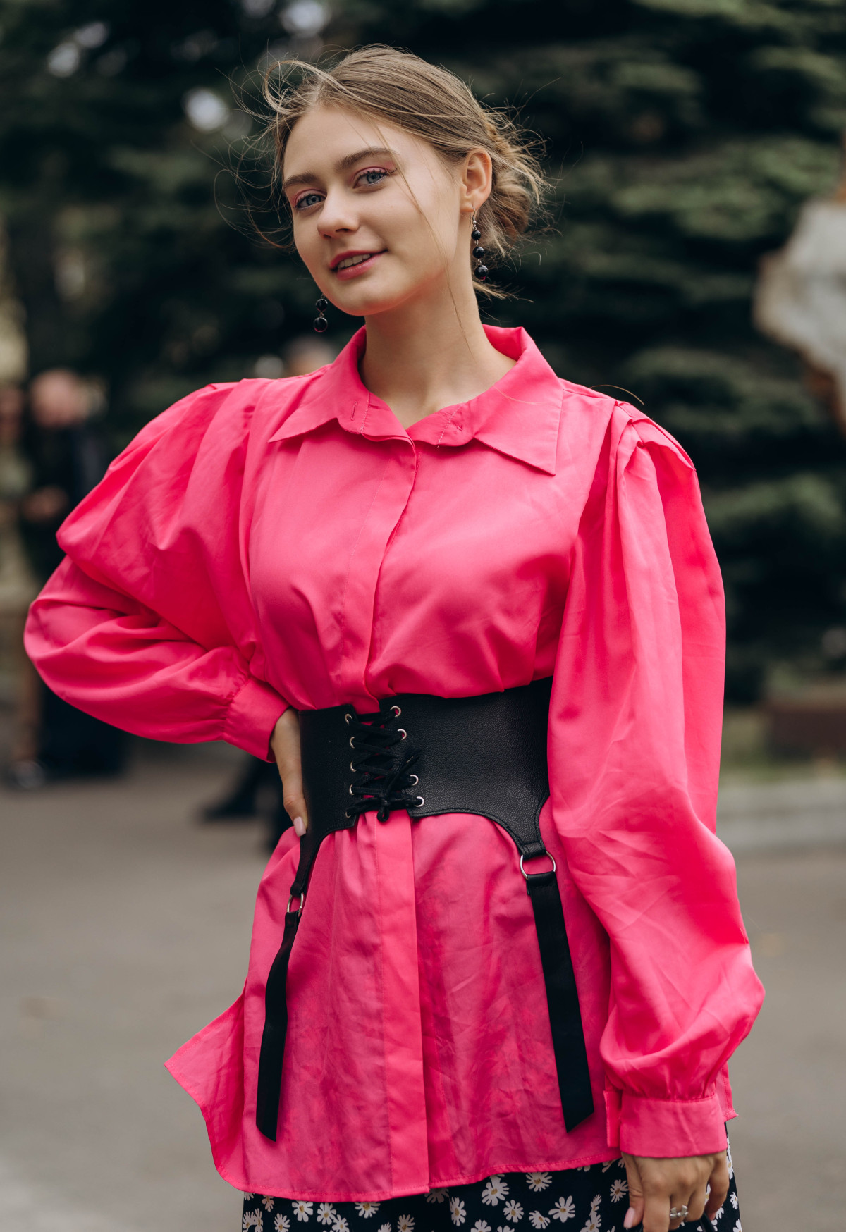 Найстильніші образи гостей третього й четвертого днів Ukrainian Fashion Week сезону весна-літо — 202727