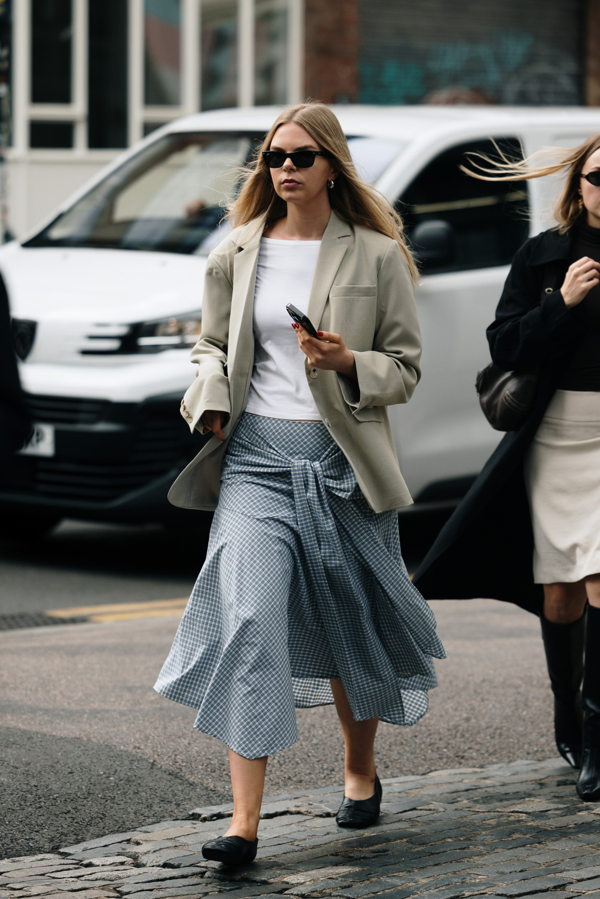 Streetstyle: 20 актуальних образів від лондонських модниць для найстильнішої осені18