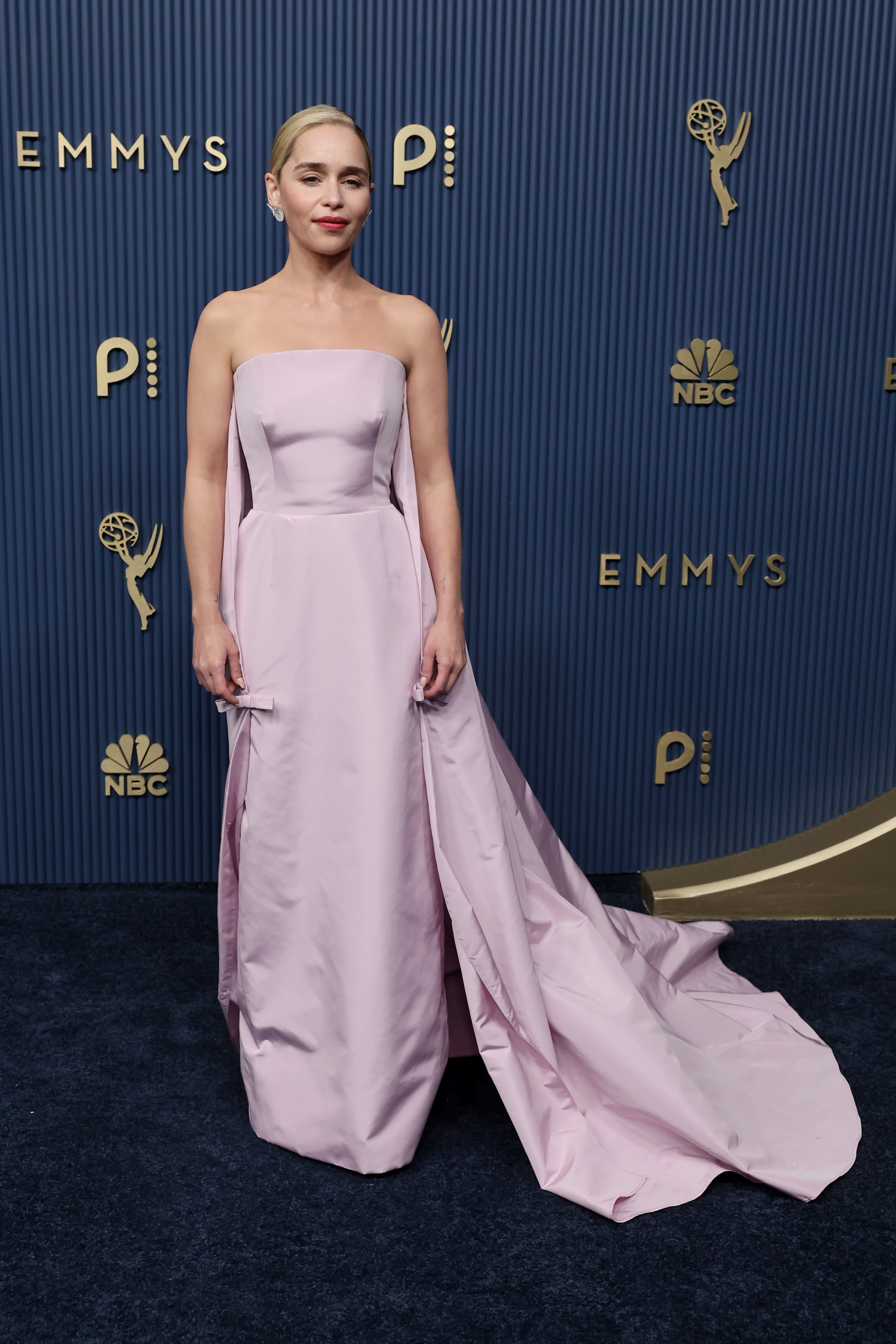 Найкрасивіші сукні на червоній доріжці Emmy — 20265