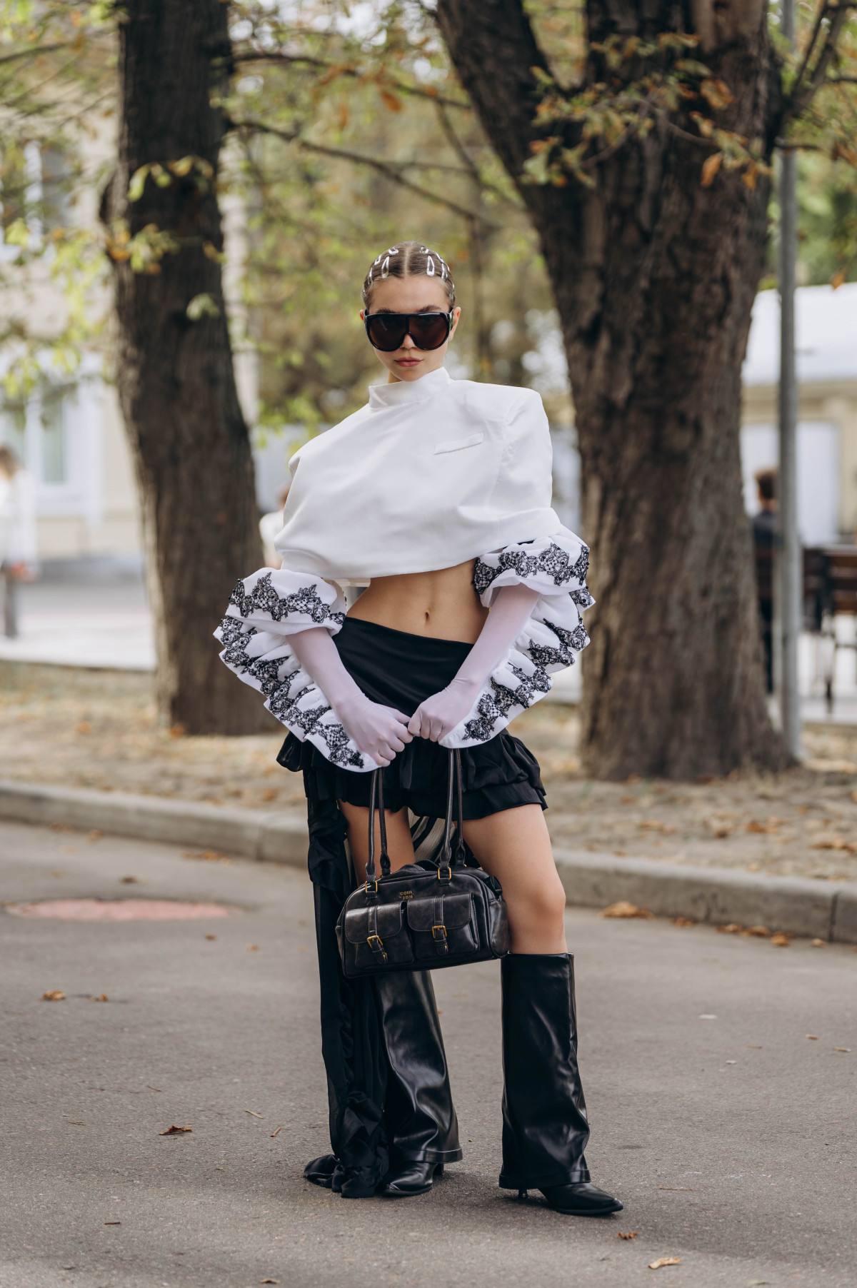 Найстильніші образи гостей третього й четвертого днів Ukrainian Fashion Week сезону весна-літо — 202724